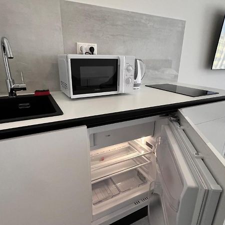 Air Conditioned 1 Room Apartment Vienna Gate, 2 ブラチスラヴァ エクステリア 写真