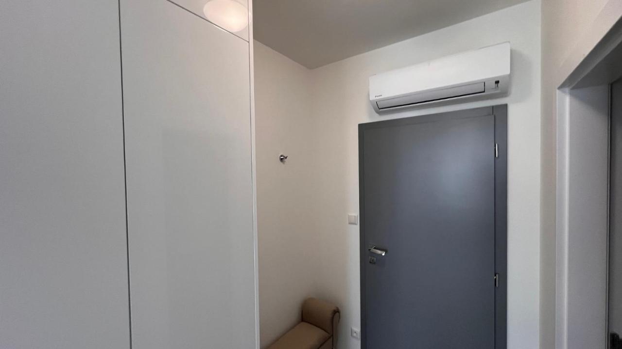 Air Conditioned 1 Room Apartment Vienna Gate, 2 ブラチスラヴァ エクステリア 写真